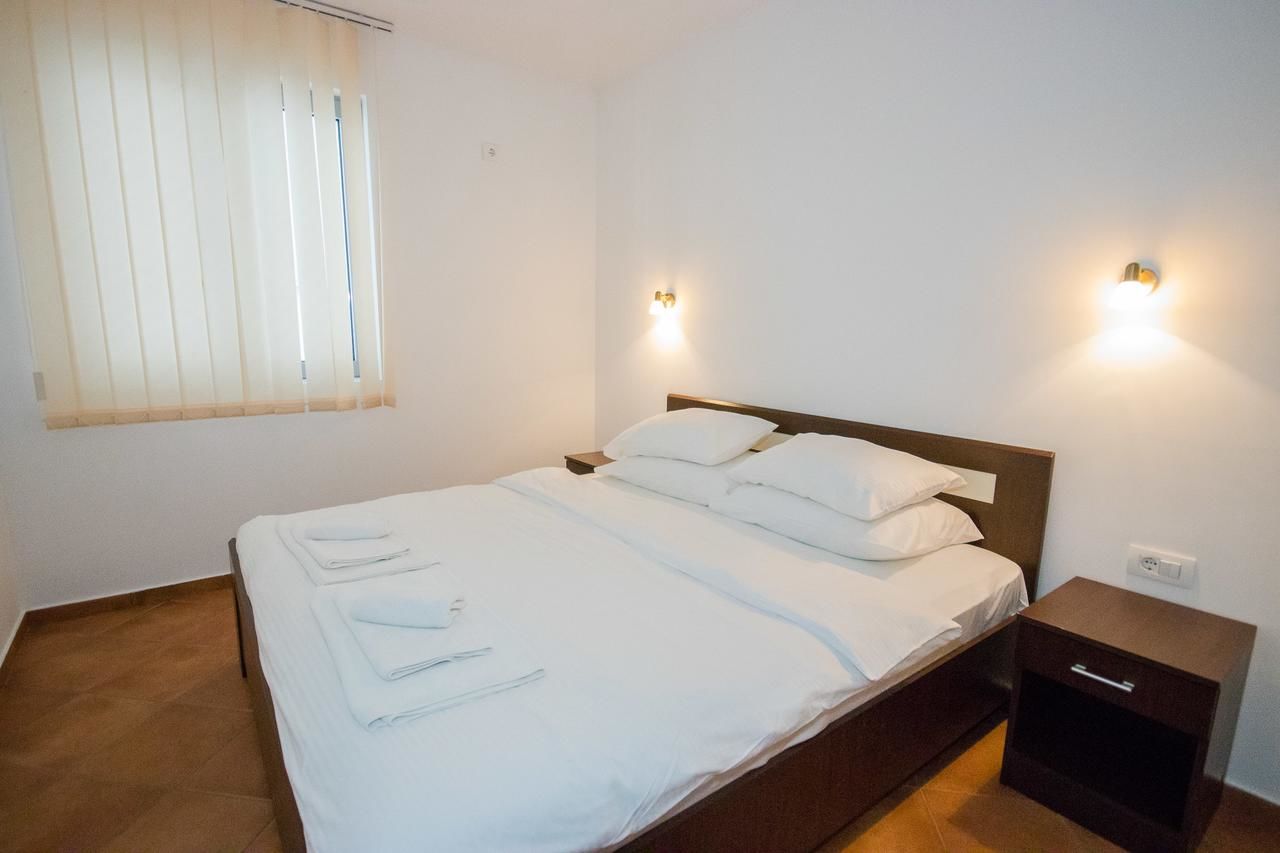 Апартаменты Apartments Palma Добра-Вода-20