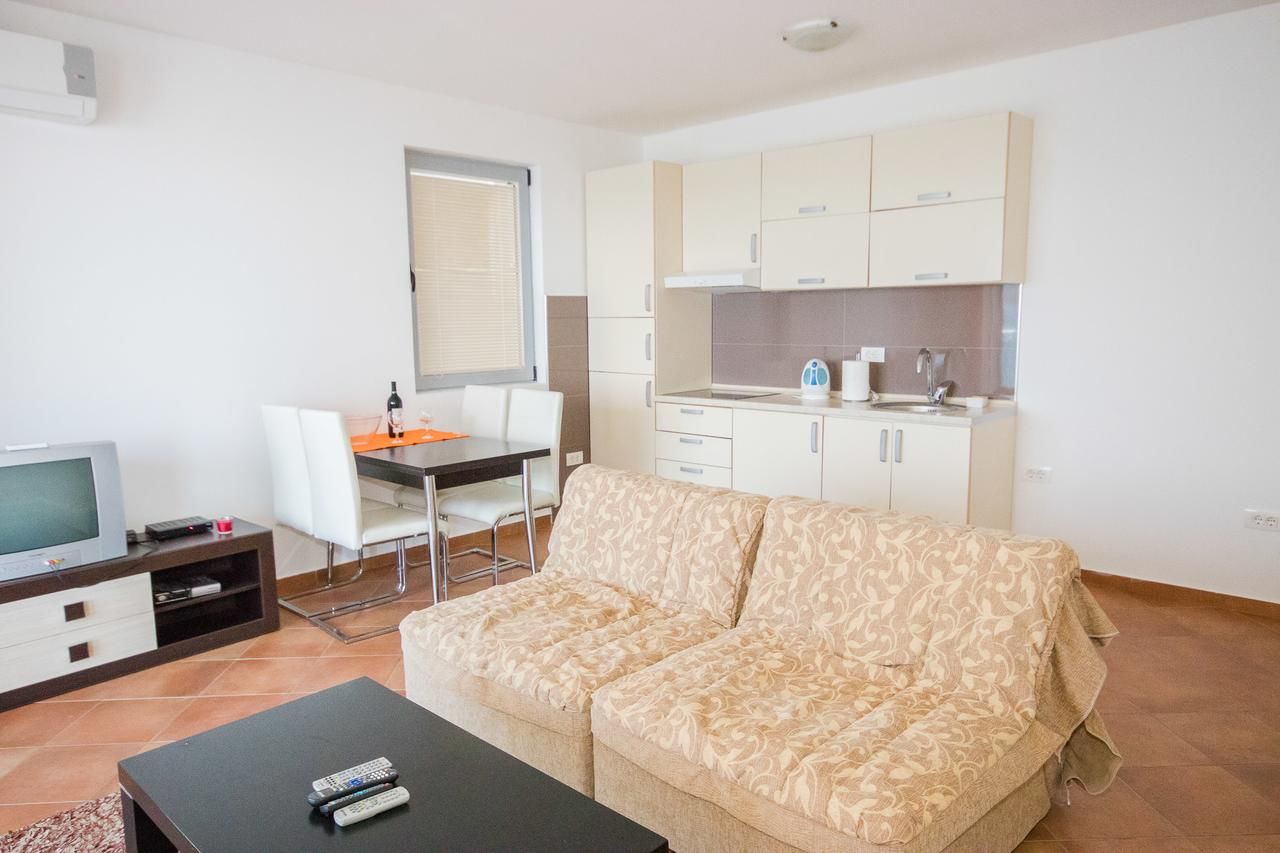 Апартаменты Apartments Palma Добра-Вода-23