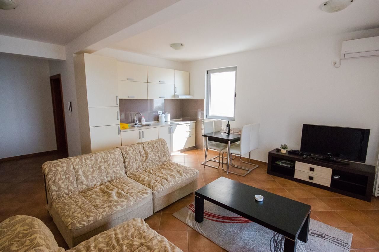 Апартаменты Apartments Palma Добра-Вода-48