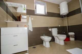 Апартаменты Apartments Palma Добра-Вода Апартаменты "Комфорт" с 1 спальней и видом на море-1